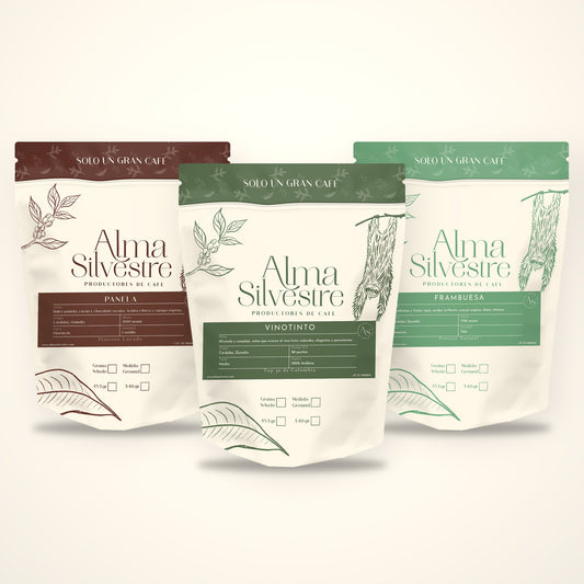 Kit Descubrimiento Alma Silvestre: bolsas de café de especialidad Panela, Vinotinto y Frambuesa